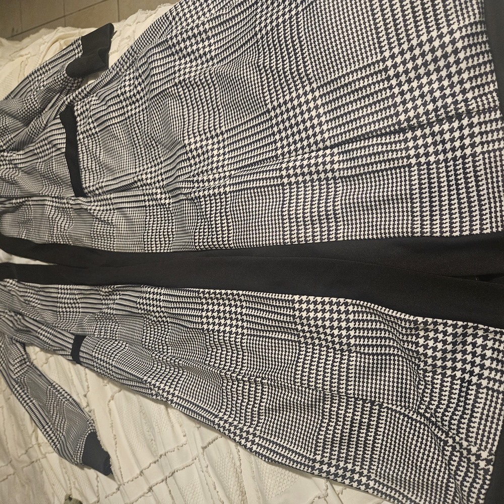 Black and White Houndstooth Coat
